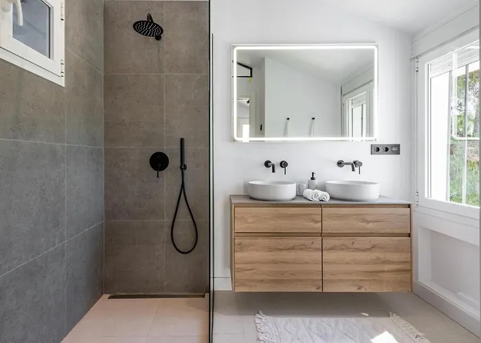 Agrupadas, Beautiful Duplex With Amazing Location * マルベーリャ